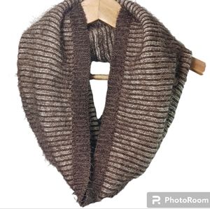 Simply Noelle Cowl Scarf Women's Brown Cream Fuzzy Cozy NWT
